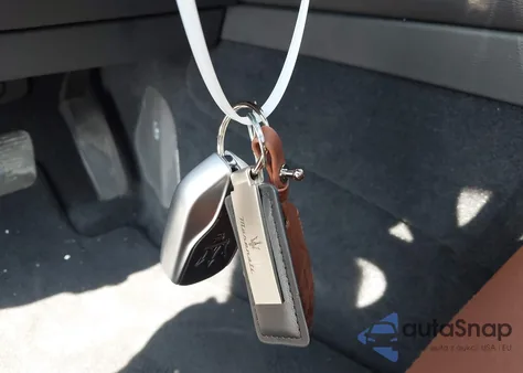 2022 Maserati Levante Gt from USA, damaged, VIN ZN661XUA4NX388527